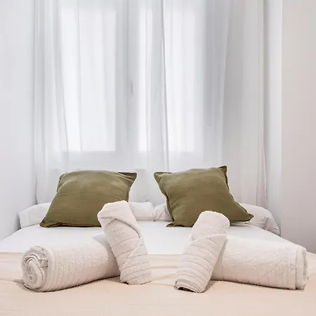 Flats Lugre 4 * فالنسيا